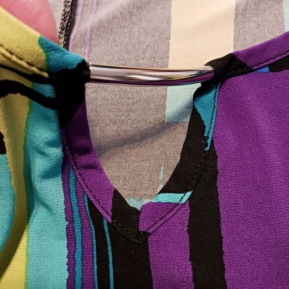 CATO Asymmetrical Blouse Bold Geometric Short Sleeve Jewel Tone Plus Size 3X - Picture 5 of 11